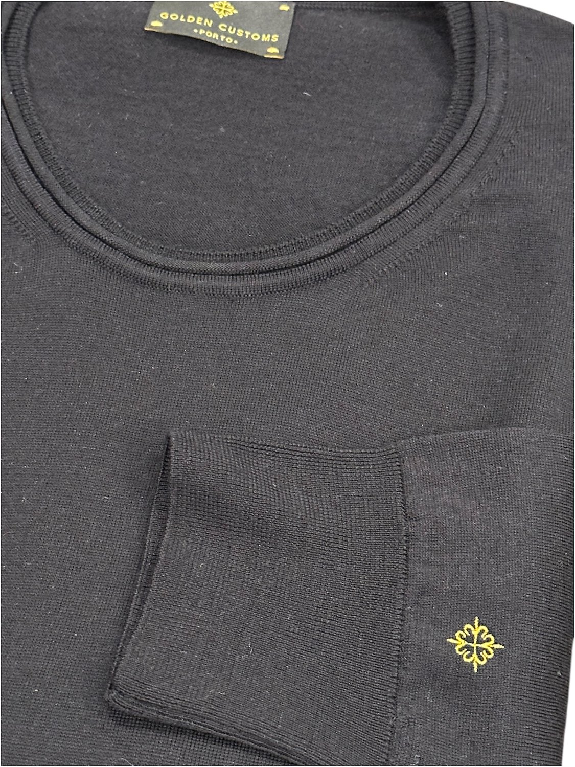 Blusa malha decote redondo 4