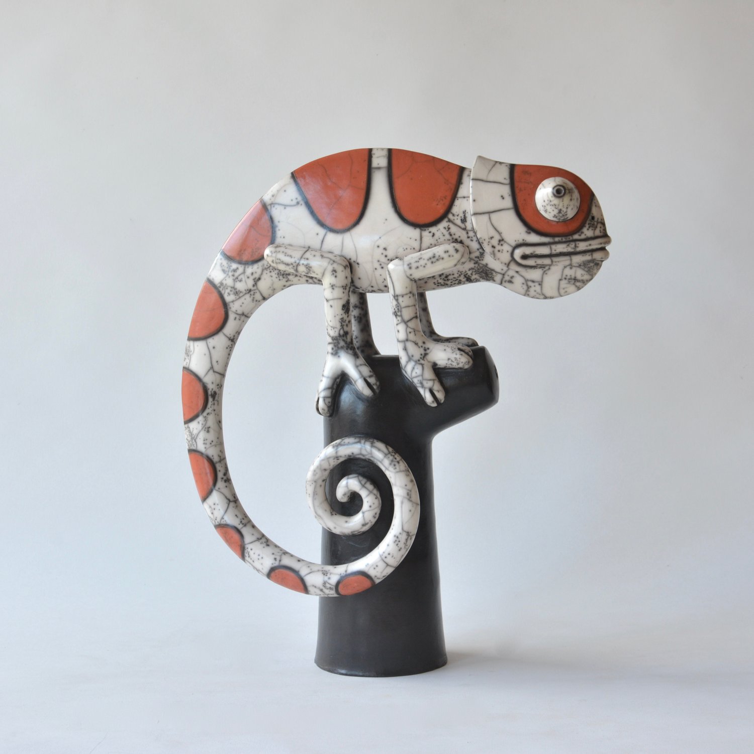 Camaleão em Cerâmica Raku 25