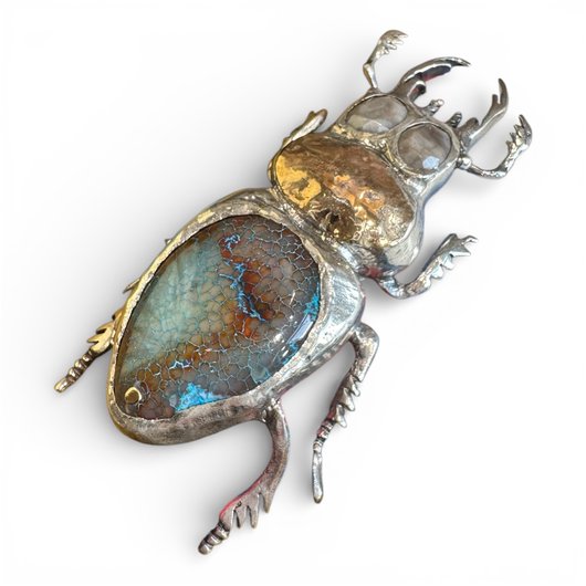 Corundum Scarab with Agate Stone